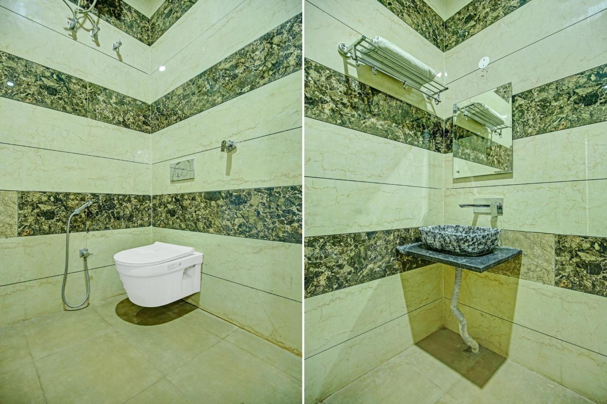 Collection O Rd Hotel Zirakpur Exteriör bild